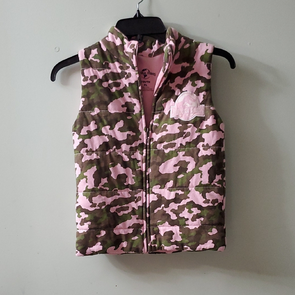 Universal  Studios Jurassic Park.Pink and Green Quilted Puffer Vest.sz.Xl.